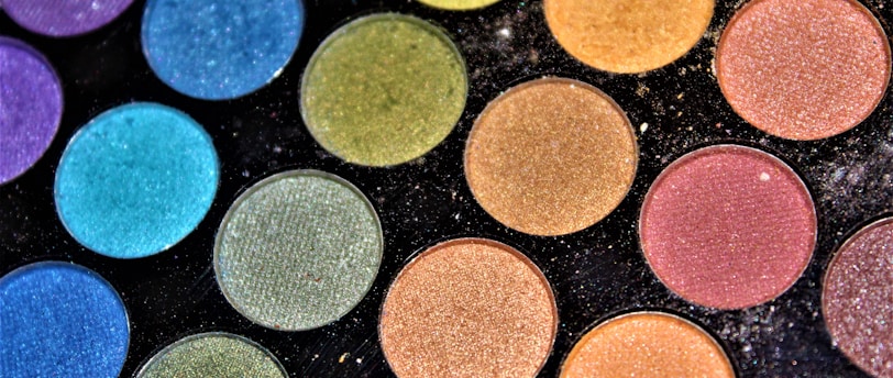 The Rise of Smart Makeup Mirrors: Revolutionizing Beauty Routines