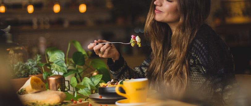 Mindful Eating: Nurturing a Positive Relationship with Food