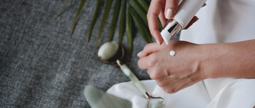 Building an Anti-Aging Skincare Routine: A Step-by-Step Guide