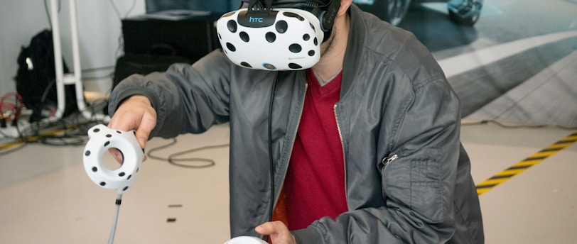 Augmented Reality in Salon Services: Transforming the Customer Experience